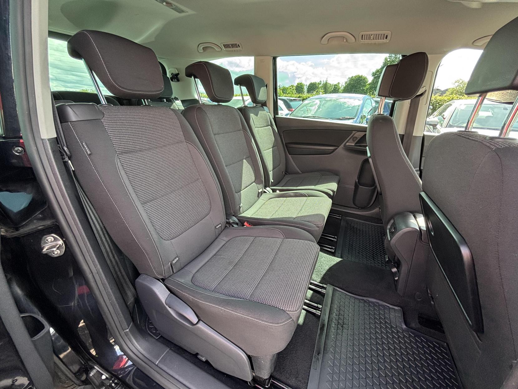 Volkswagen Sharan 2.0 TDI BlueMotion Tech SE MPV 5dr Diesel Manual Euro 6 (s/s) (150 ps)