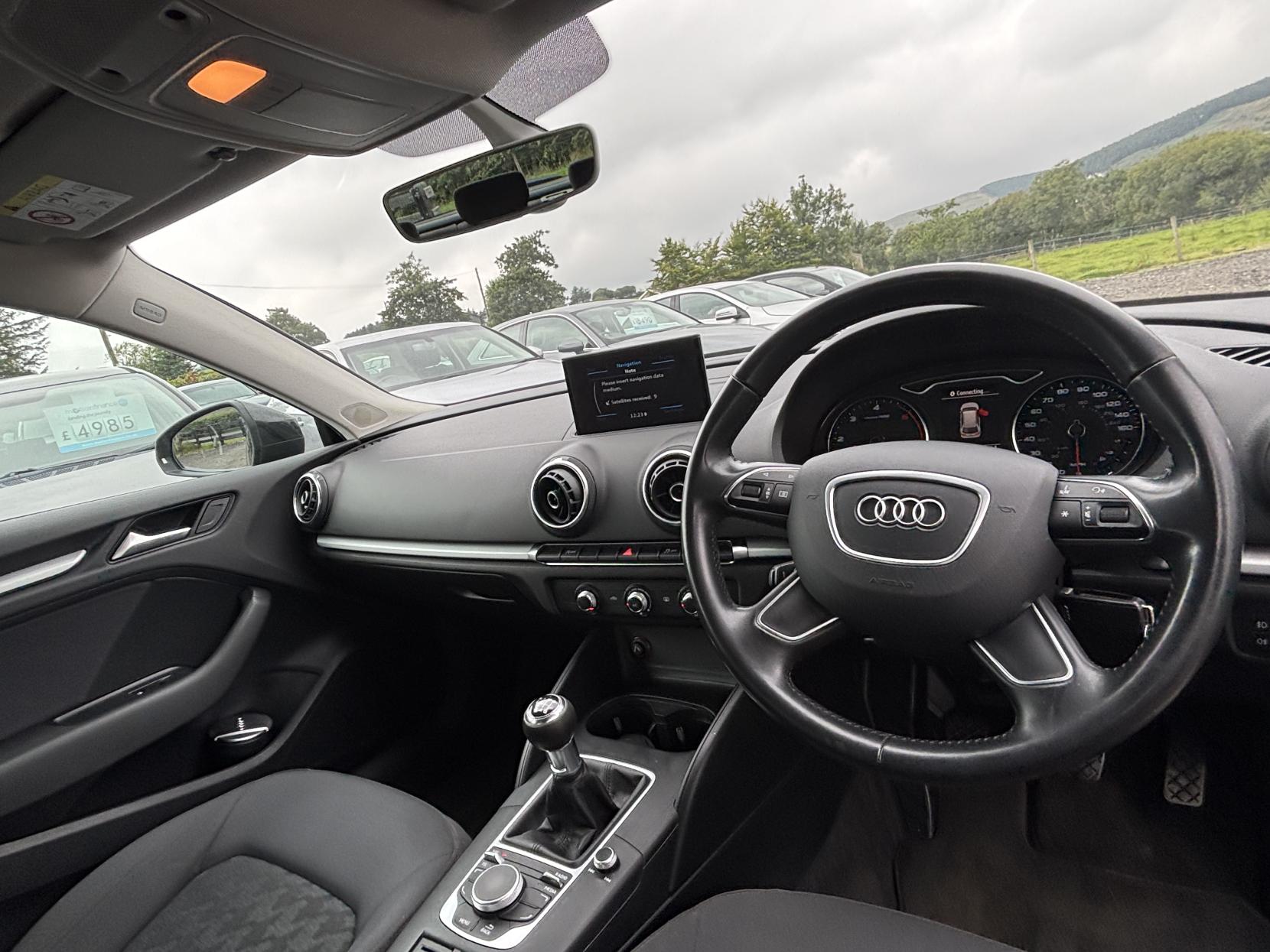 Audi A3 1.6 TDI ultra SE Technik Sportback 5dr Diesel Manual Euro 6 (s/s) (110 ps)