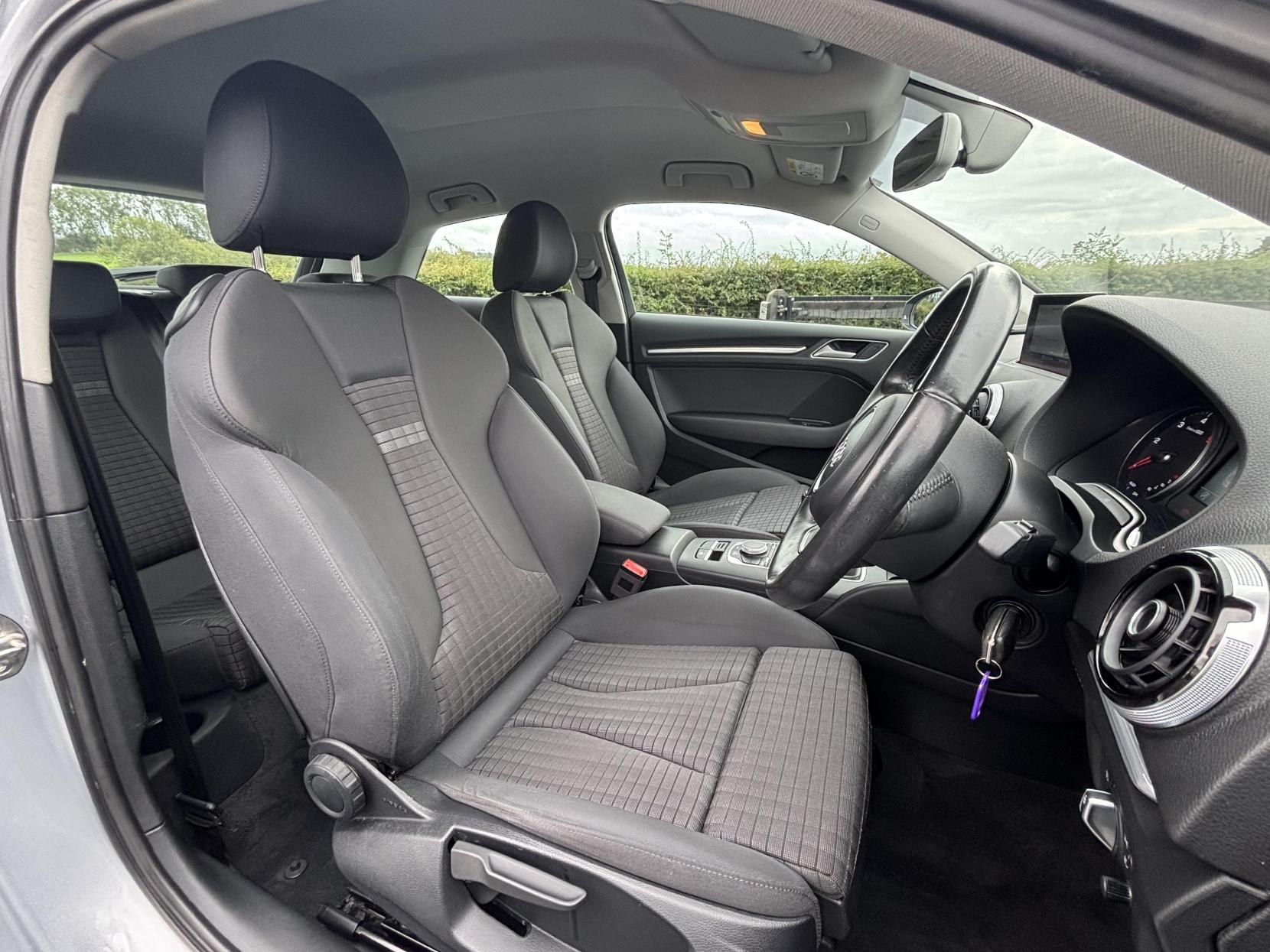 Audi A3 1.6 TDI Sport Hatchback 3dr Diesel Manual Euro 6 (s/s) (Nav) (110 ps)