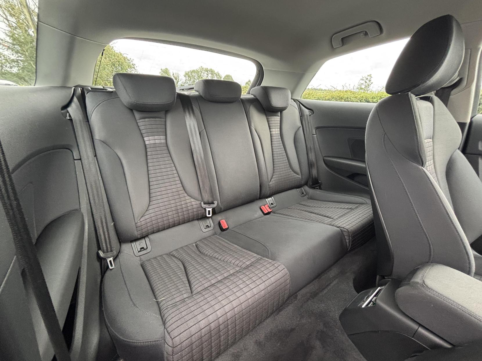 Audi A3 1.6 TDI Sport Hatchback 3dr Diesel Manual Euro 6 (s/s) (Nav) (110 ps)