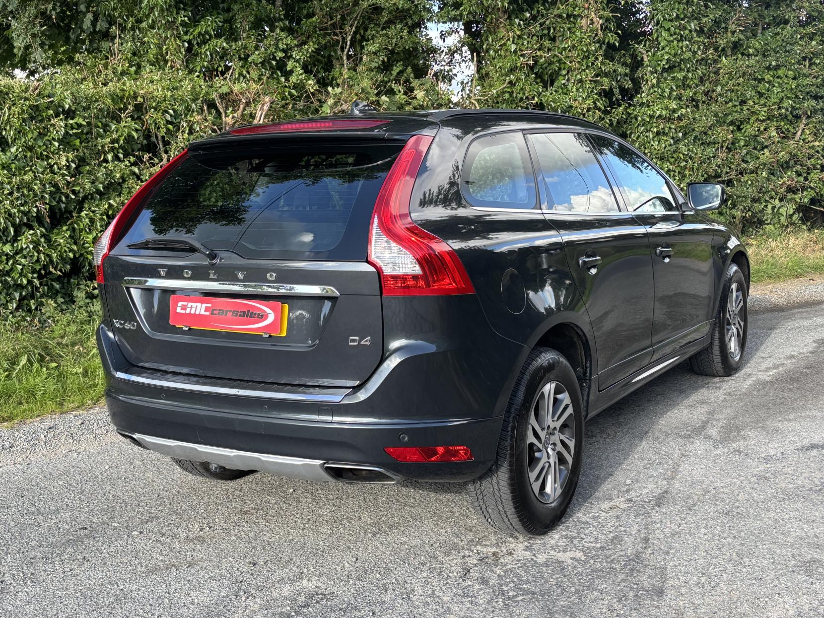 Volvo XC60 2.0 D4 SE SUV 5dr Diesel Manual Euro 6 (s/s) (181 ps)