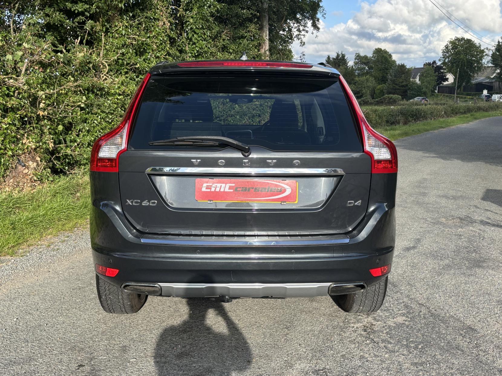 Volvo XC60 2.0 D4 SE SUV 5dr Diesel Manual Euro 6 (s/s) (181 ps)