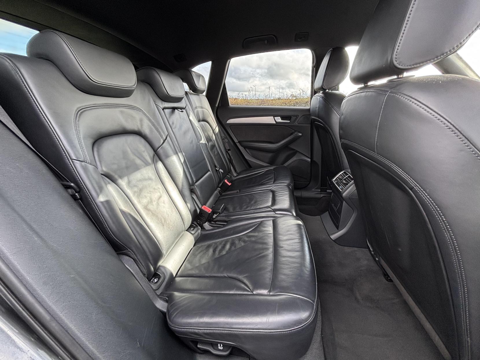 Audi Q5 2.0 TDI S line Plus SUV 5dr Diesel S Tronic quattro Euro 6 (s/s) (190 ps)