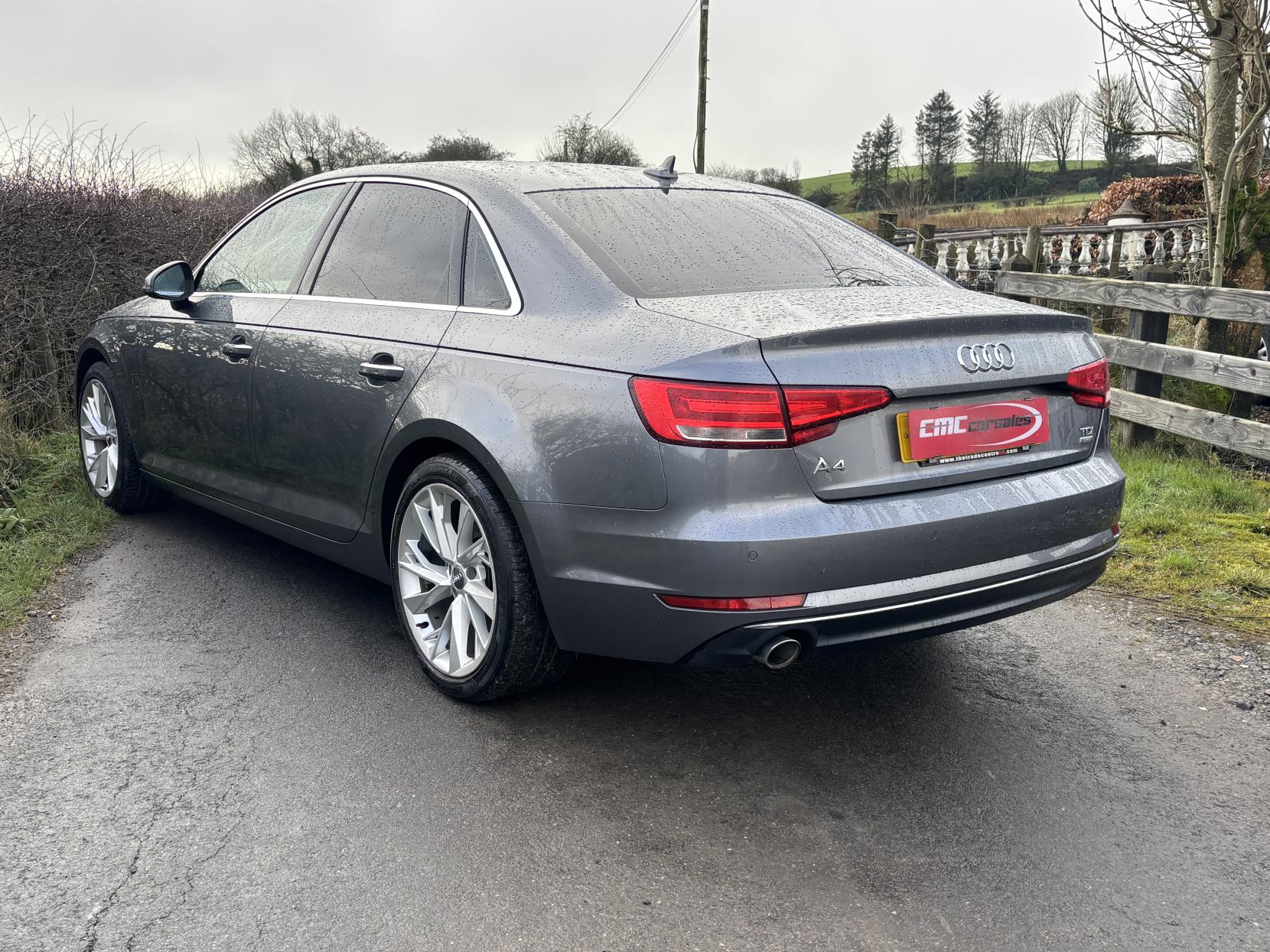 Audi A4 2.0 TDI ultra SE Saloon 4dr Diesel S Tronic Euro 6 (s/s) (150 ps)